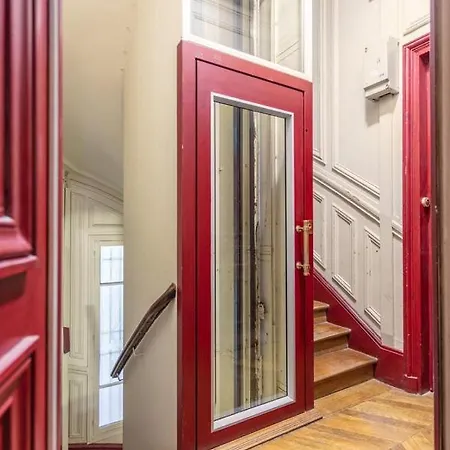 Cozy 1 Louvre Apartment *